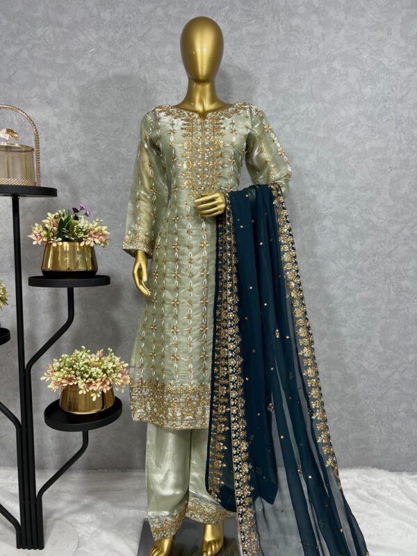 Noor Mahal 3pcs Embroided Collection