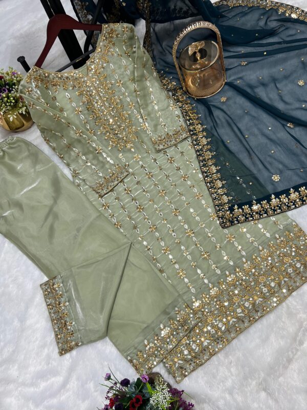 Noor Mahal 3pcs Embroided Collection