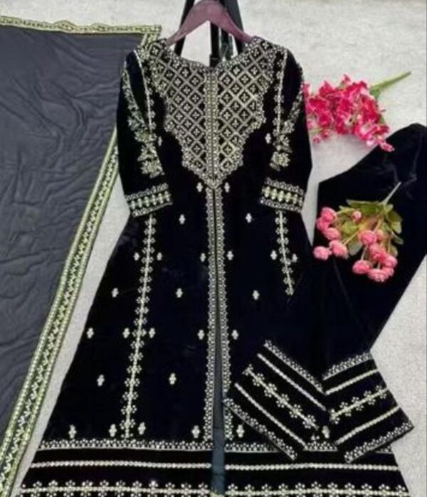 27192 Elegant Black Velvet Kurta Set